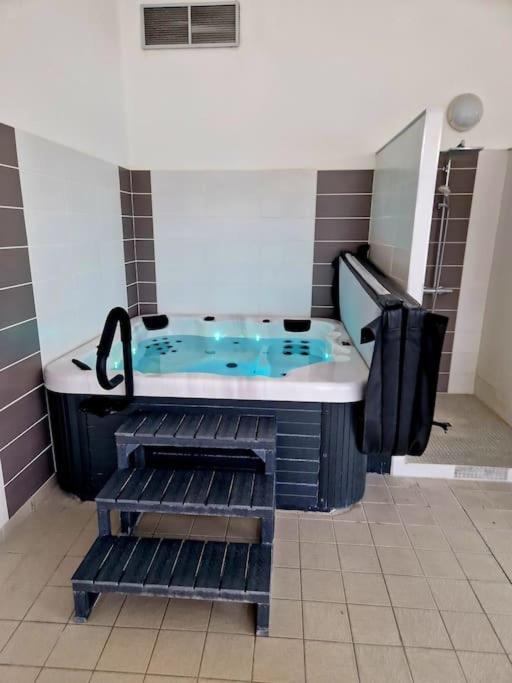 Charmante Petite Maison Pour 4 Personnes Cdc Fr90C10G Dolus-d'Oléron Extérieur photo